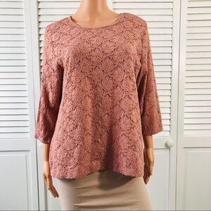 3/$25 D & CO. Denim + Company Pink Scoop Neck Lace Shirt Size Medium